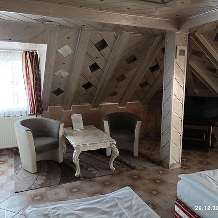 Central Hotel Шветцинген Екстер'єр фото